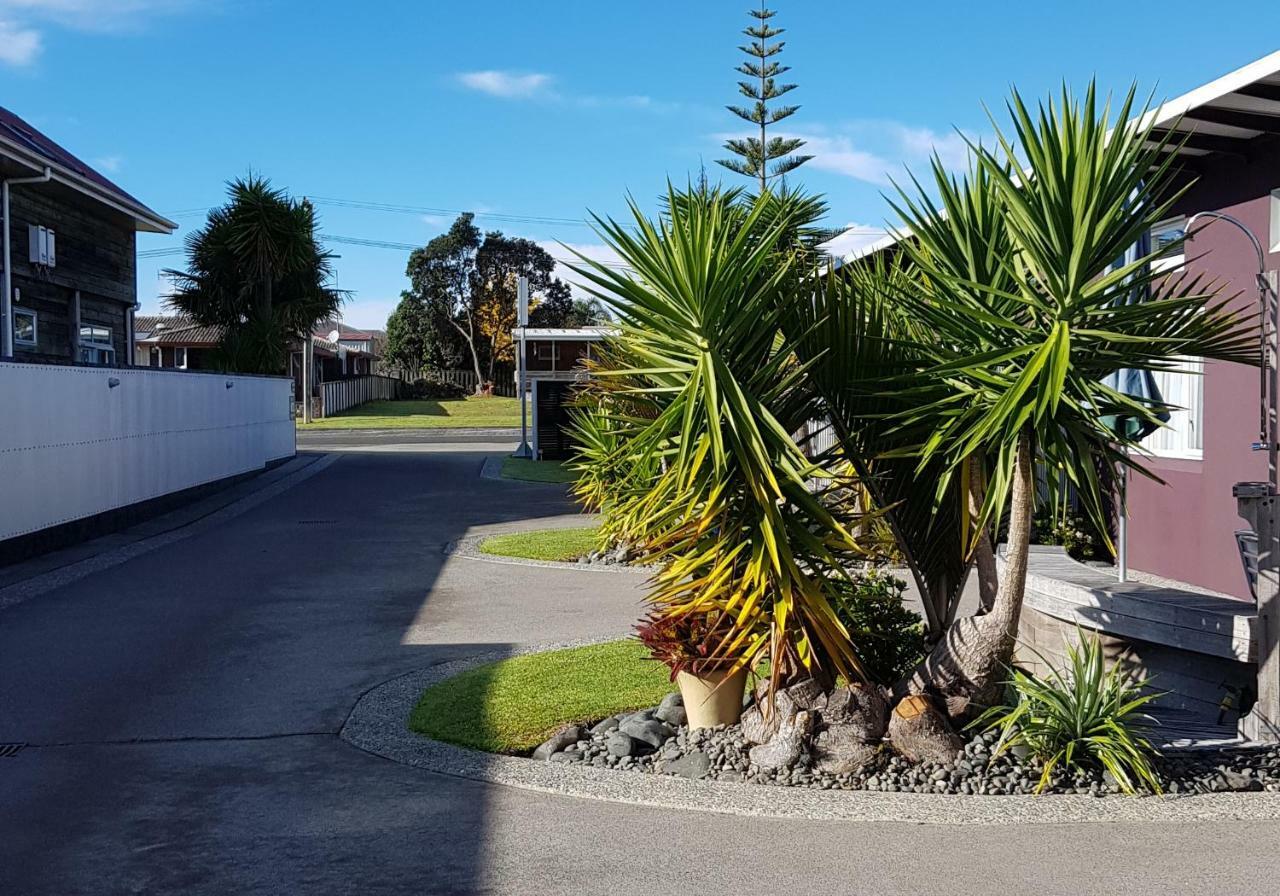 Pipinui Motel Whangamata Exterior photo