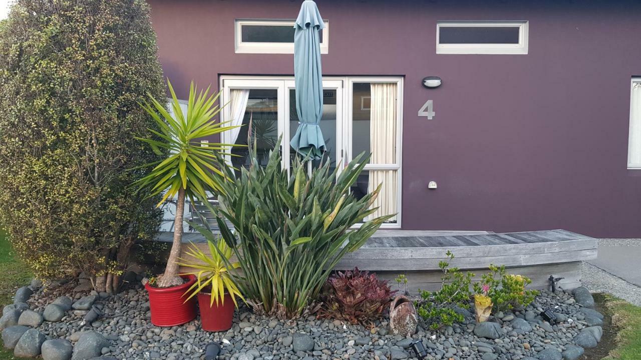 Pipinui Motel Whangamata Exterior photo
